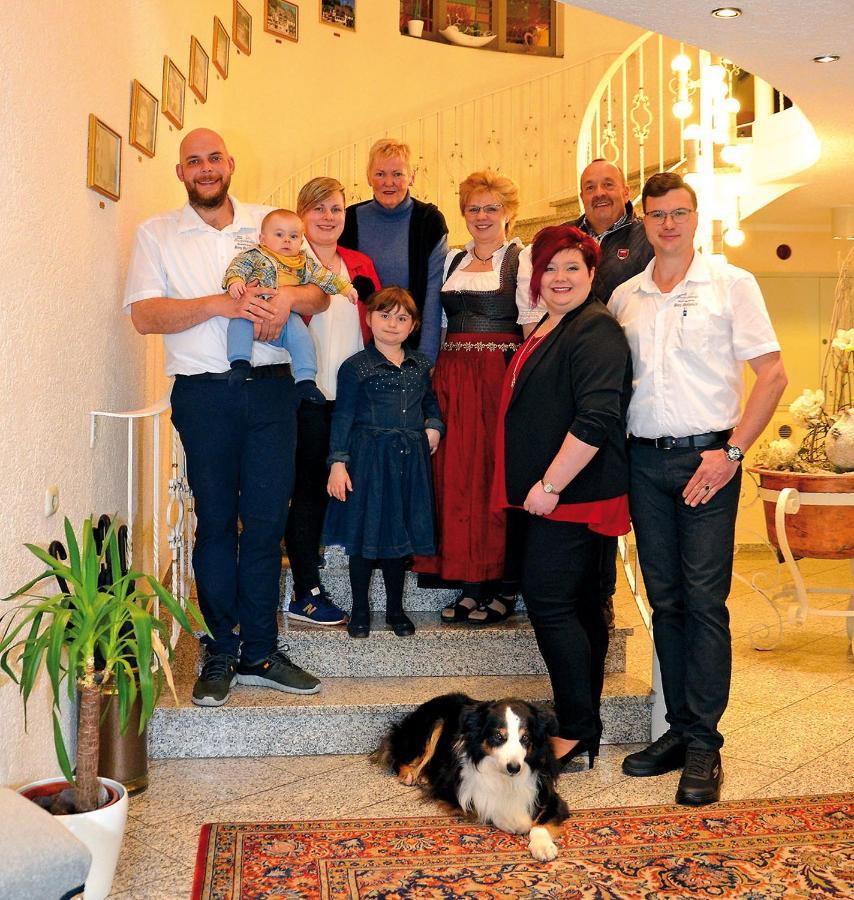 Hotel Burgfrieden バイルシュタイン エクステリア 写真