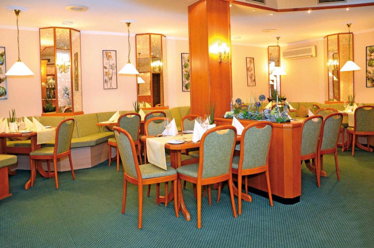 Hotel Burgfrieden バイルシュタイン エクステリア 写真