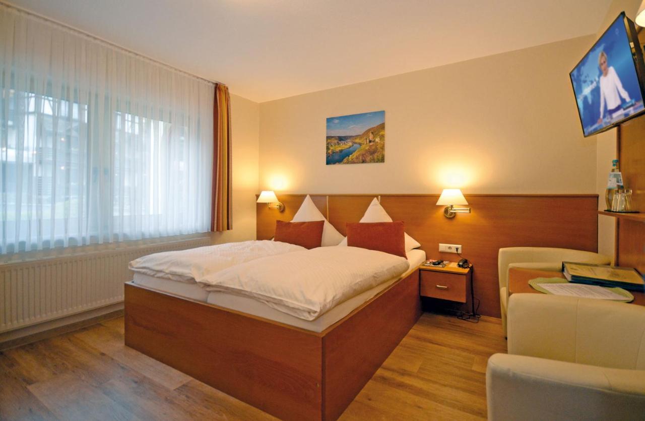 Hotel Burgfrieden バイルシュタイン エクステリア 写真